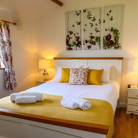 אורחן Lavender - Delightful Stables Conversion By Stae-homes *