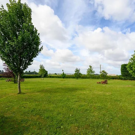 Lavender - Delightful Stables Conversion By Stae-homes Zajazd