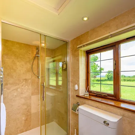 Lavender - Delightful Stables Conversion By Stae-homes * Bristol