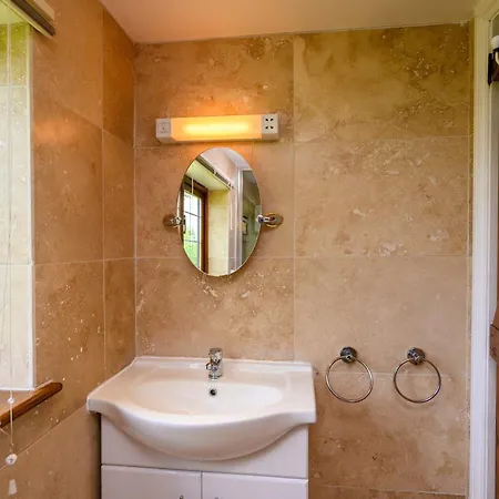 Lavender - Delightful Stables Conversion By Stae-homes Zajazd *