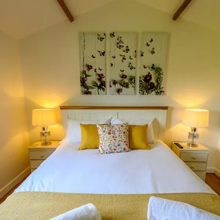 Lavender - Delightful Stables Conversion By Staystaycations イン ブリストル