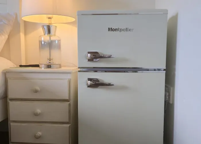 Lavender - Delightful Stables Conversion By Stae-homes Kro