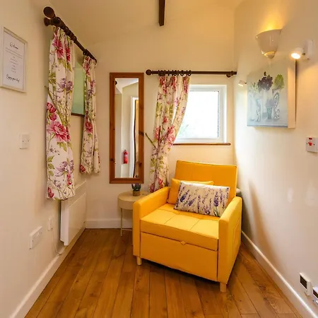 Kro Lavender - Delightful Stables Conversion By Stae-homes *